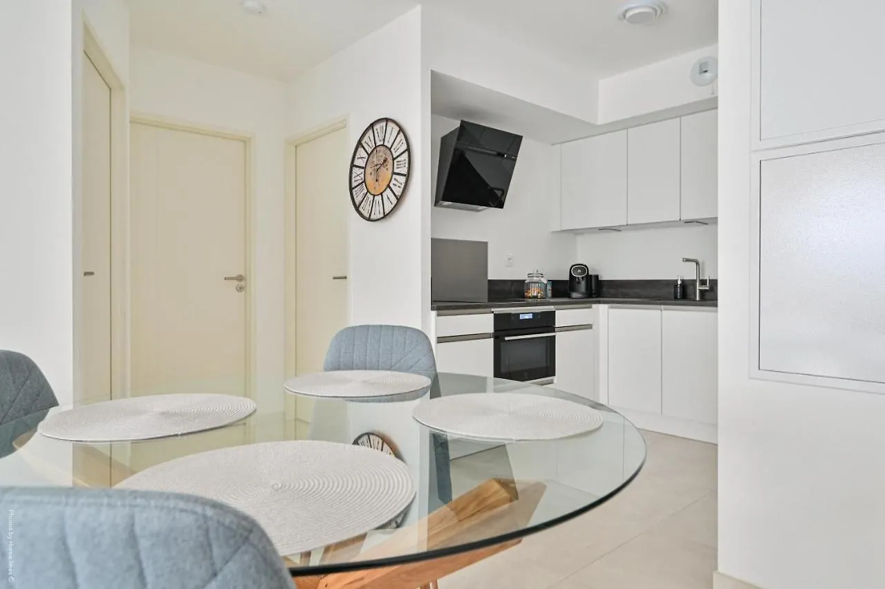 T2 Neuf - Terrasse Et Piscine - Acces Direct Plages Et Centre Village - App 29B - Saint-Cyr-sur-Mer 0*,  France