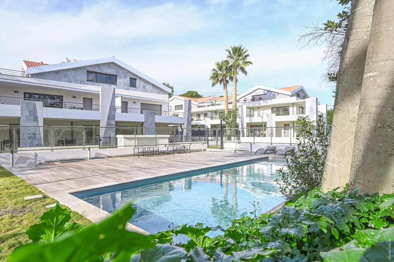 T2 Neuf - Terrasse Et Piscine - Acces Direct Plages Et Centre Village - App 29B - Saint-Cyr-sur-Mer 0*,  France